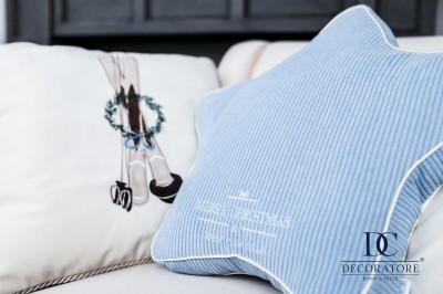 Poduszka Gwiazdka 3D z Haftem - Różne Kolory Tkanin 5