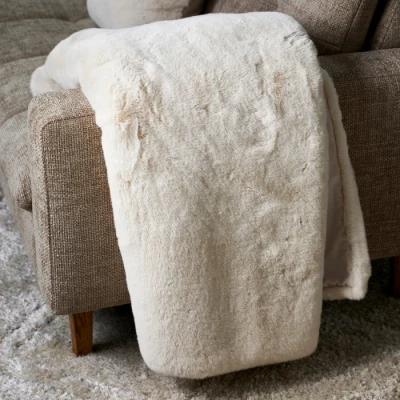 Pled Futerko Faux Fur  180x130cm Riviera Maison 3