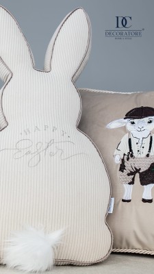 Poduszka Haftowana Dekoracyjna Velvet Pani Barankowa - Różne Kolory Tkanin 6