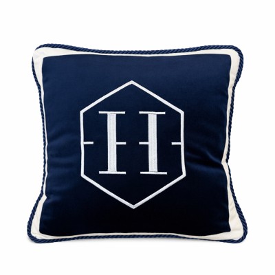 Poduszka Haftowana Dekoracyjna Monogram - Różne Kolory Tkanin 2