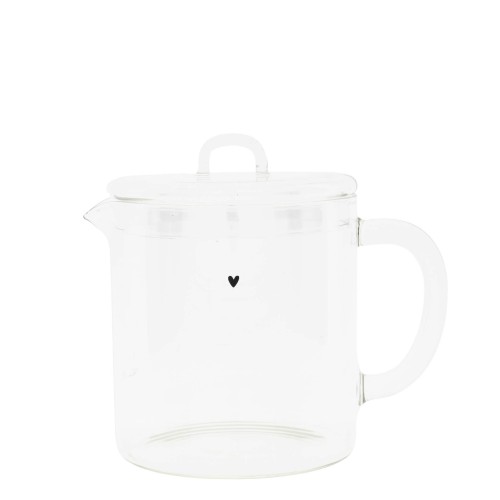 Czajnik szklany Teapot Black Heart Bastion Collection z przezroczystego szkła, z czarnym sercem na przedniej stronie. Posiada uchwyt i pokrywkę, stojący, o prostym, nowoczesnym designie. Idealny do parzenia herbaty.