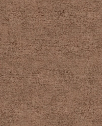 Tapeta Belgian Linen V Riviera Maison w odcieniu ciepłego brązu, teksturowana, z subtelnym wzorem. Materiał przypominający len, z widoczną strukturą tkaniny. Idealna do aranżacji wnętrz, dodająca przytulności i elegancji.