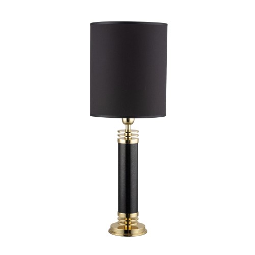 Lampa stołowa Izano I o wymiarach 25x25x69 cm, z czarnym abażurem i złotymi detalami. Podstawa w kolorze czarnym z ozdobnymi pierścieniami. Ustawiona w pozycji stojącej na jasnym tle.