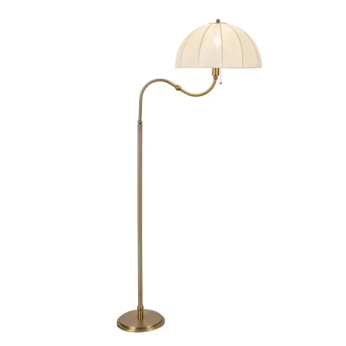 Lampa podłogowa Crosby w szczotkowanym złocie z białym kloszem w kształcie półkuli. Stojąca konstrukcja z długim, smukłym ramieniem, które umożliwia regulację kierunku światła. Stabilna podstawa okrągła.