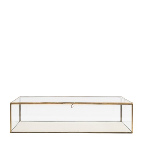 Szkatułka Złota Tavant Display Box L Riviera Maison, prostokątna, z przezroczystym szkłem i złotą ramą. Ujęcie z boku, z widocznym uchwytem. Wnętrze z jasnym dnem, idealna do przechowywania biżuterii lub dekoracji.