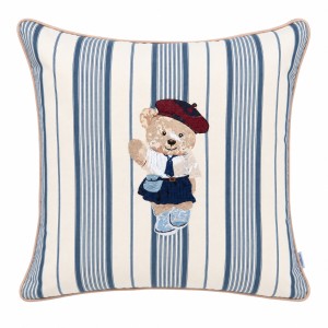 Poduszka Haftowana Dekoracyjna Mrs. Lilly