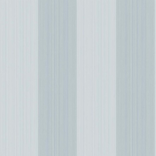 Tapeta Cole and Son Jaspe Stripe w odcieniach błękitu i szarości, z delikatnym, pionowym wzorem prążków. Produkt umieszczony na jednolitym tle, w pozycji wiszącej, podkreślający fakturę i subtelną grę kolorów.