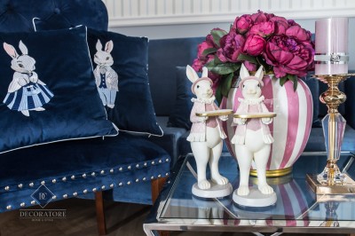 Poduszka Haftowana Dekoracyjna Velvet Zając Girl - Różne Kolory Tkanin 3