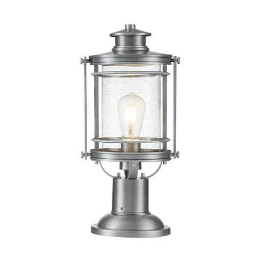 Lampa zewnętrzna Benev 22x19x47 cm z aluminium w kolorze metalicznym, ze szklaną osłoną na żarówkę, stalowymi mocowaniami i stożkowym uchwytem, przeznaczona do użytku na zewnątrz.