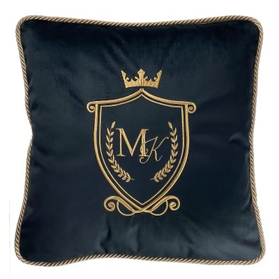 Poduszka Haftowana Dekoracyjna Velvet Herb z Monogramem - Różne Kolory Tkanin 2