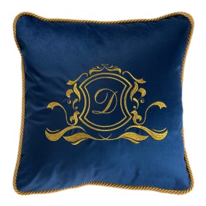 Poduszka Haftowana Dekoracyjna Monogram - Różne Kolory Tkanin