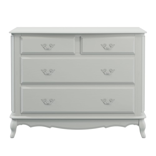 Szara komoda Provencale Laura Ashley (111x52x87 cm) z czterema szufladami, kwiatowymi uchwytami i delikatnie wygiętymi nóżkami. Prostokątny design z dekoracyjnymi frontami, widok frontalny.
