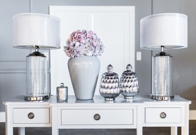 Konsola Drewniana z Szufladami Henshaw Laura Ashley Jasnoszara 160x38x85cm 11