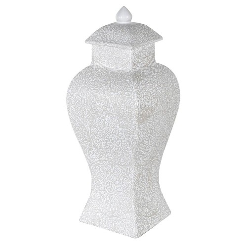 Biała ceramiczna amfora o asymetrycznym kształcie, 45 cm wys., z ozdobnym wzorem, spiczastym wieczkiem i eleganckimi zdobieniami, stojąca na białym tle.