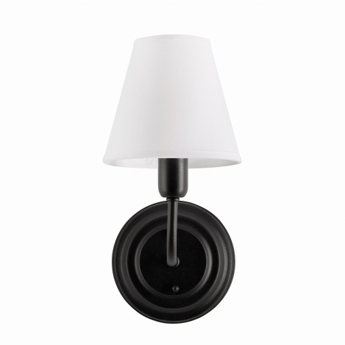 Kinkiet Modern Farmhouse Jared, czarny, wysokość 25 cm. Produkt z białym kloszem w kształcie stożka, zamontowany na okrągłej podstawie. Ujęcie frontalne, prezentujące detale konstrukcji i wykończenia. Tło jasne, jednolite.