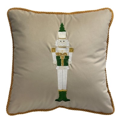 Poduszka Haftowana Dekoracyjna Dziadek Świąteczny - Różne Kolory Tkanin 2