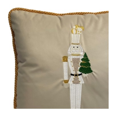 Poduszka Haftowana Dekoracyjna Dziadek Świąteczny - Różne Kolory Tkanin 5