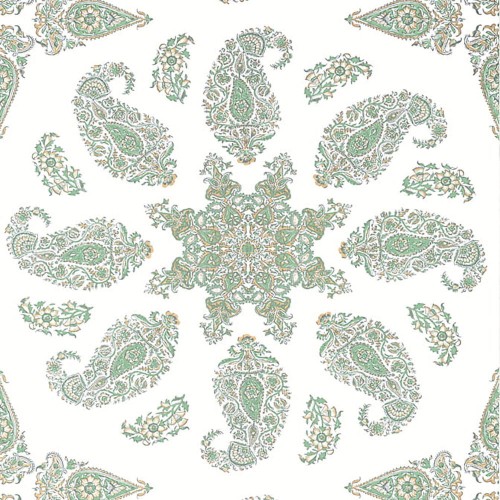 Tapeta Thibaut Anna French EAST INDIA w kolorach zielonym i białym, z motywem paisley oraz delikatnymi kwiatowymi zdobieniami. Wzór układa się w symetryczną kompozycję na jasnym tle, idealny do dekoracji wnętrz.