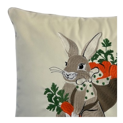 Poduszka Haftowana Dekoracyjna Zajączek z Marchewkami - Różne Kolory Tkanin 3