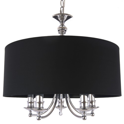 Lampa wisząca o okrągłym, czarnym abażurze i srebrnej podstawie, z sześcioma metalowymi ramionami. Wyposażona w przezroczyste klosze, wisząca w centralnej pozycji. Stylowa forma o wymiarach 50x50x45 cm, idealna do nowoczesnych wnętrz.