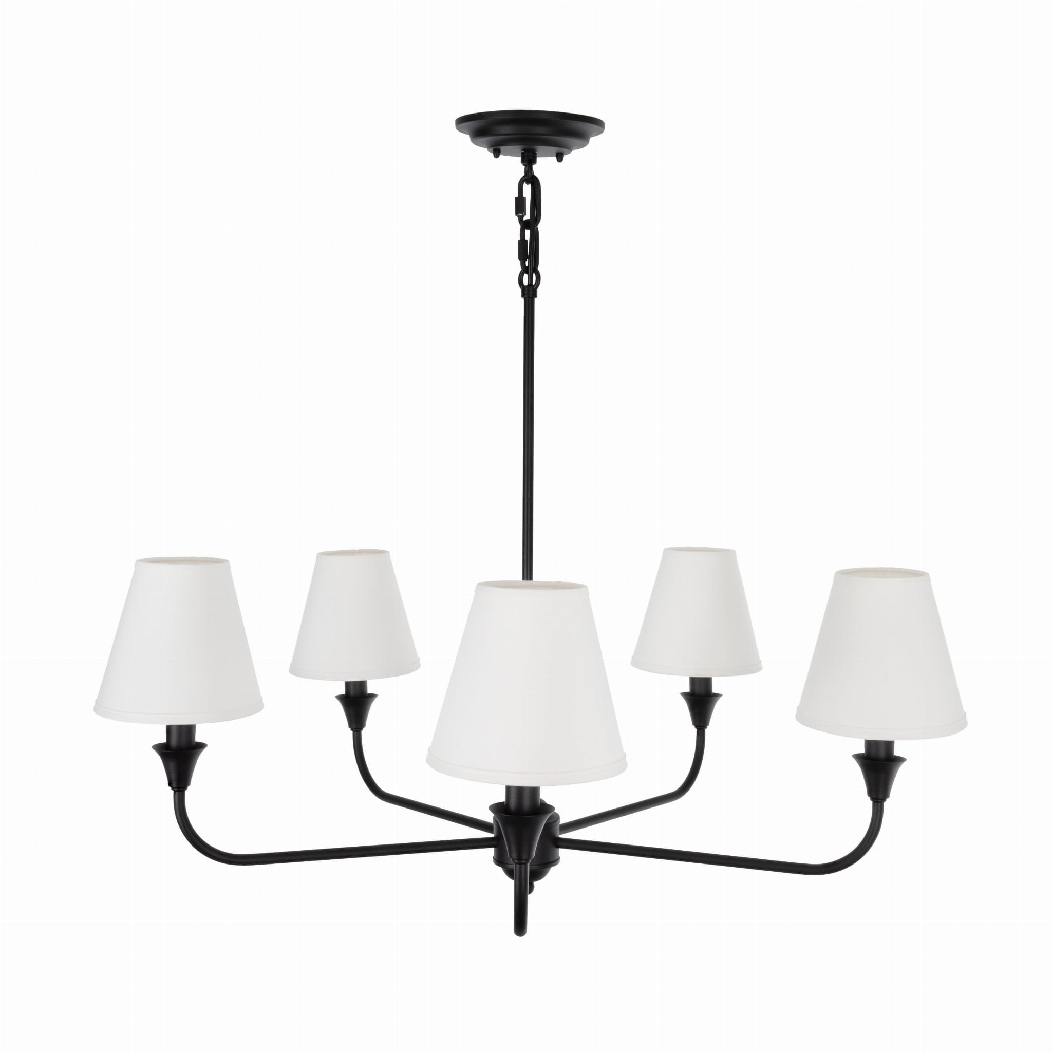 Elegancki żyrandol Cheel w kolorze czarnym, o średnicy 65 cm, z pięcioma białymi kloszami w kształcie stożków. Produkt wiszący, o prostym, minimalistycznym designie, idealny do nowoczesnych wnętrz. Ujęcie frontalne, na jednolitym tle.