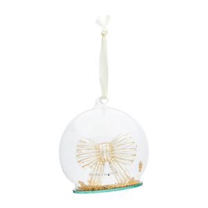 Bombka Glittery Bow o średnicy 12 cm w kształcie kuli. Wnętrze ozdobione złotą kokardą i brokatem. Przezroczyste szkło z białą wstążką do zawieszenia. Podstawa w zielonym kolorze. Produkt zawieszony, doskonały na dekorację świąteczną.
