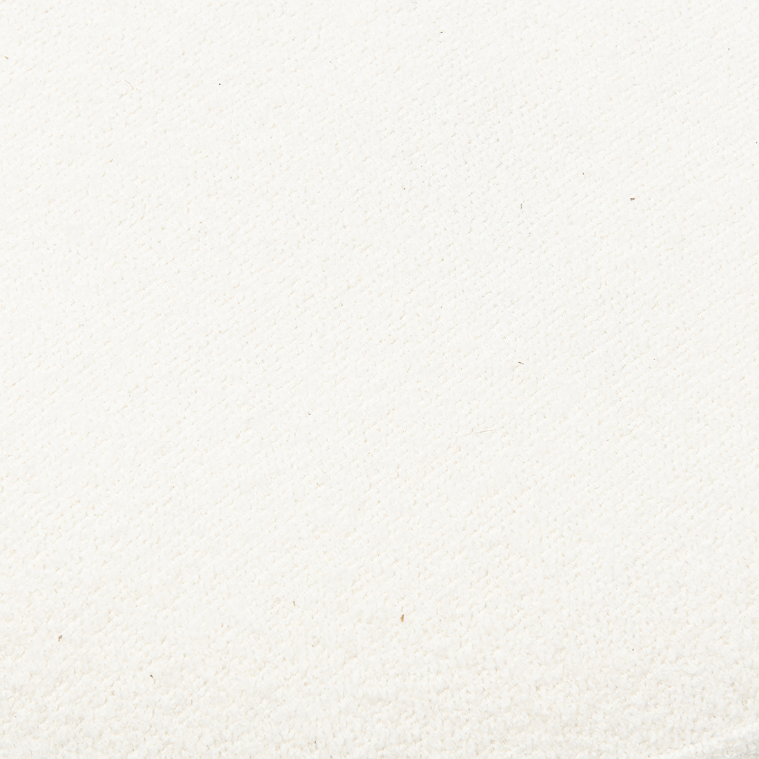 Puf San Remo Simply White Riviera Maison w kolorze białym, wykonany z miękkiego materiału, o gładkiej teksturze. Produkt leży na jednolitym tle, ukazując prosty, minimalistyczny design. Idealny do nowoczesnych wnętrz.