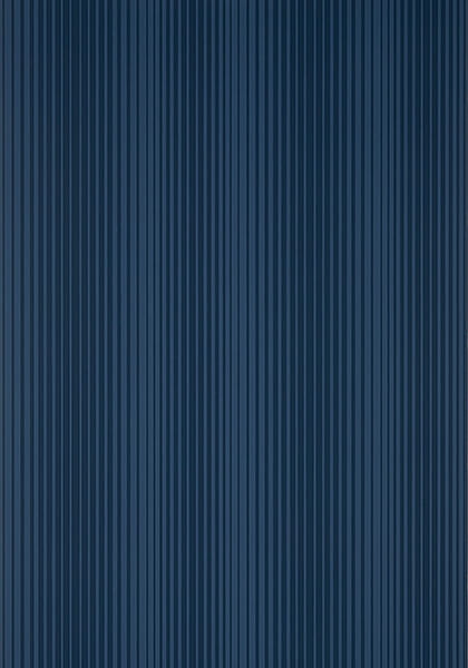 Tapeta Thibaut Anna French OMBRE STRIPE w kolorze ciemnoniebieskim z subtelnym wzorem pionowych pasów. Produkt ma gładką, teksturowaną fakturę, idealny do aranżacji wnętrz. Widoczne na jednolitym tle, bez dodatkowych elementów.