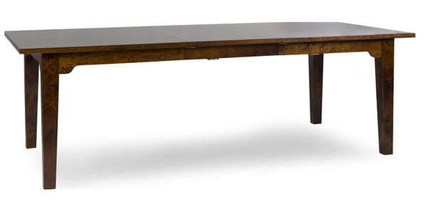 Stół Garrat Laura Ashley w kolorze ciemnego drewna, prostokątny, o wymiarach 160-217x95x75 cm. Ujęcie frontalne, z widocznym podnoszonym blatem i czwórką nóg. Produkt ukazany na jednolitym tle, w stanie nowym, bez dodatkowych akcesoriów.