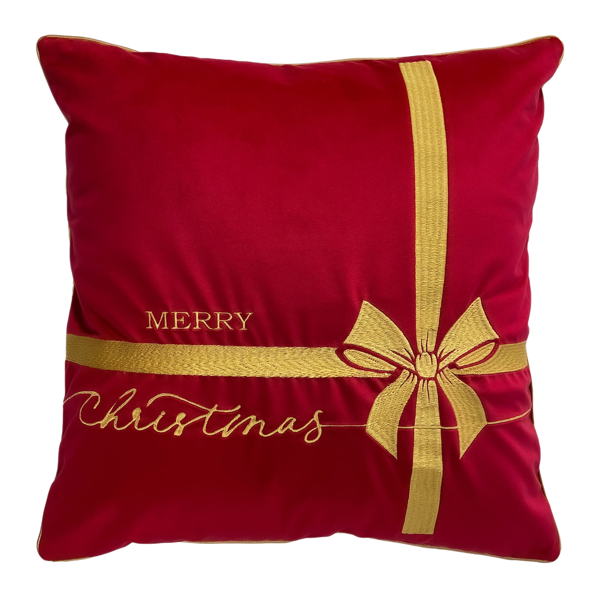 Poduszka dekoracyjna w kolorze czerwonym z haftem w złotym odcieniu, przedstawiająca napisy MERRY oraz CHRISTMAS z ozdobną kokardą. Produkt leży na białym tle, co podkreśla jego świąteczny charakter.