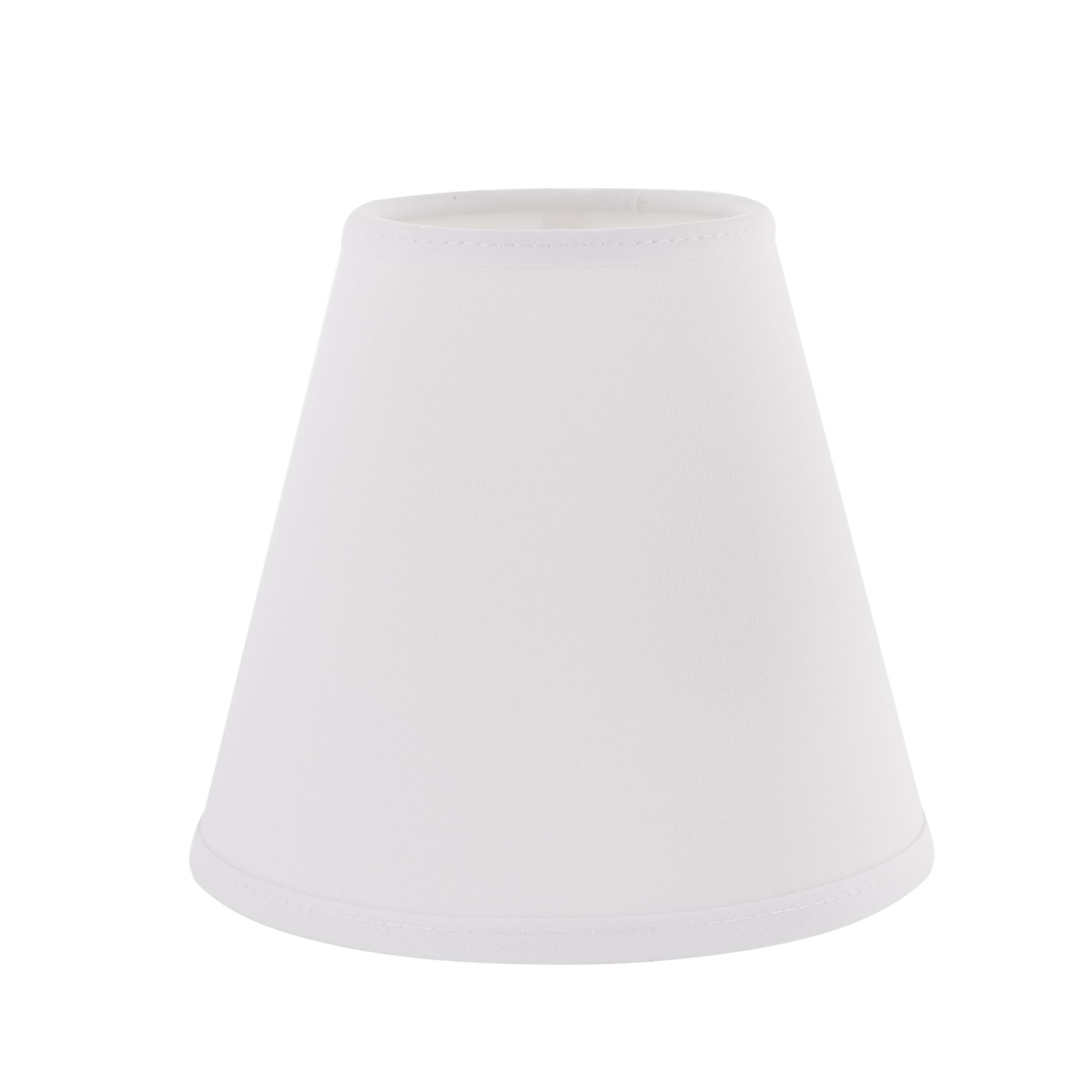 Elegancki żyrandol Cheel w kolorze czarnym o średnicy 65 cm, z nowoczesnym kształtem. Produkt zawiera stylowe klosze, stworzony z materiałów wysokiej jakości, idealny do wnętrz. Zawieszony, prezentuje się efektownie w każdym pomieszczeniu.